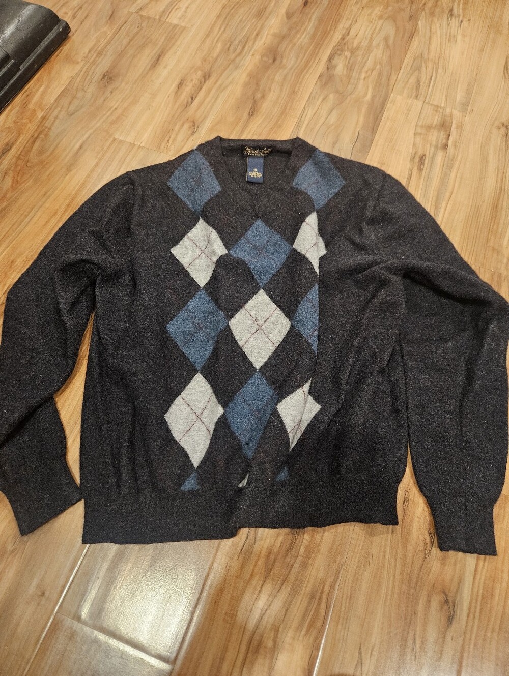Men's Argyle V-Neck Sweater - Black & Blue